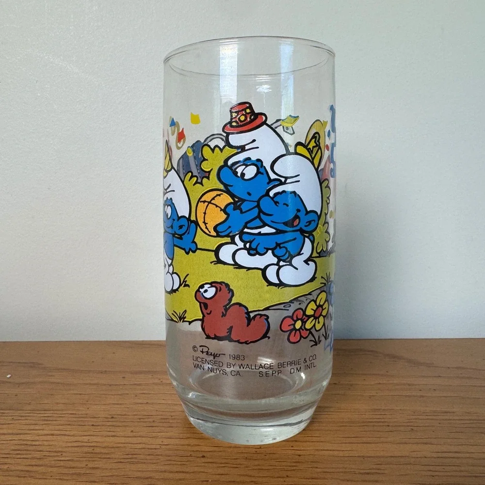 Vintage 1983 Clumsy Smurf Glass‎ Peyo Wallace Berrie Drinking Glass